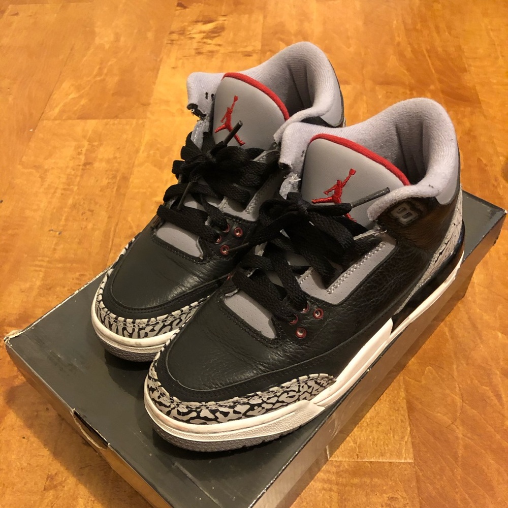 Air Jordan 3 Retro Cement